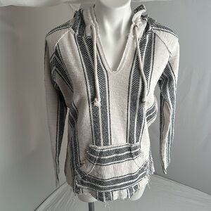 Ocean Drive black and white Baja Beach v-neck long sleeve pullover